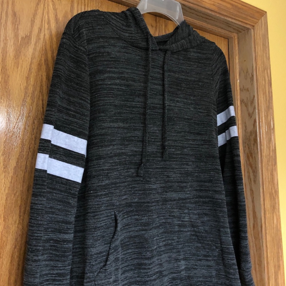 Rue 21 Sweatshirt